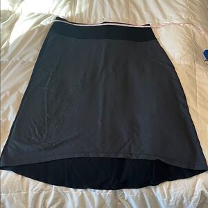 CANADIAN 🇨🇦 Desserts & Skirts Brand hi/lo skirt with cubist deer motif